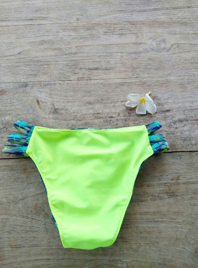 TIKIYOGI® Bali Dreaming Three Straps Reversible Bikini Brief