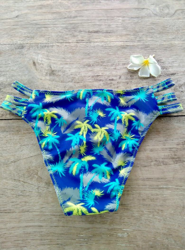 TIKIYOGI® Bali Dreaming Three Straps Reversible Bikini Brief