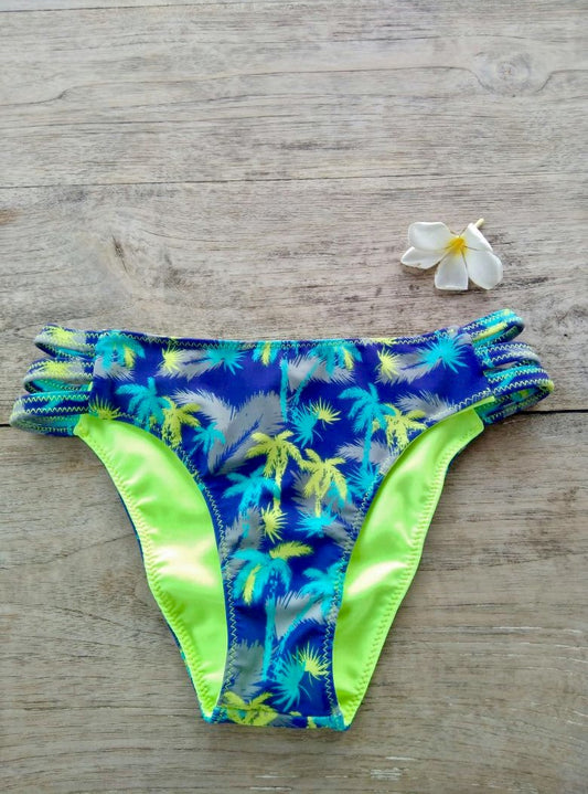 TIKIYOGI® Bali Dreaming Three Straps Reversible Bikini Brief