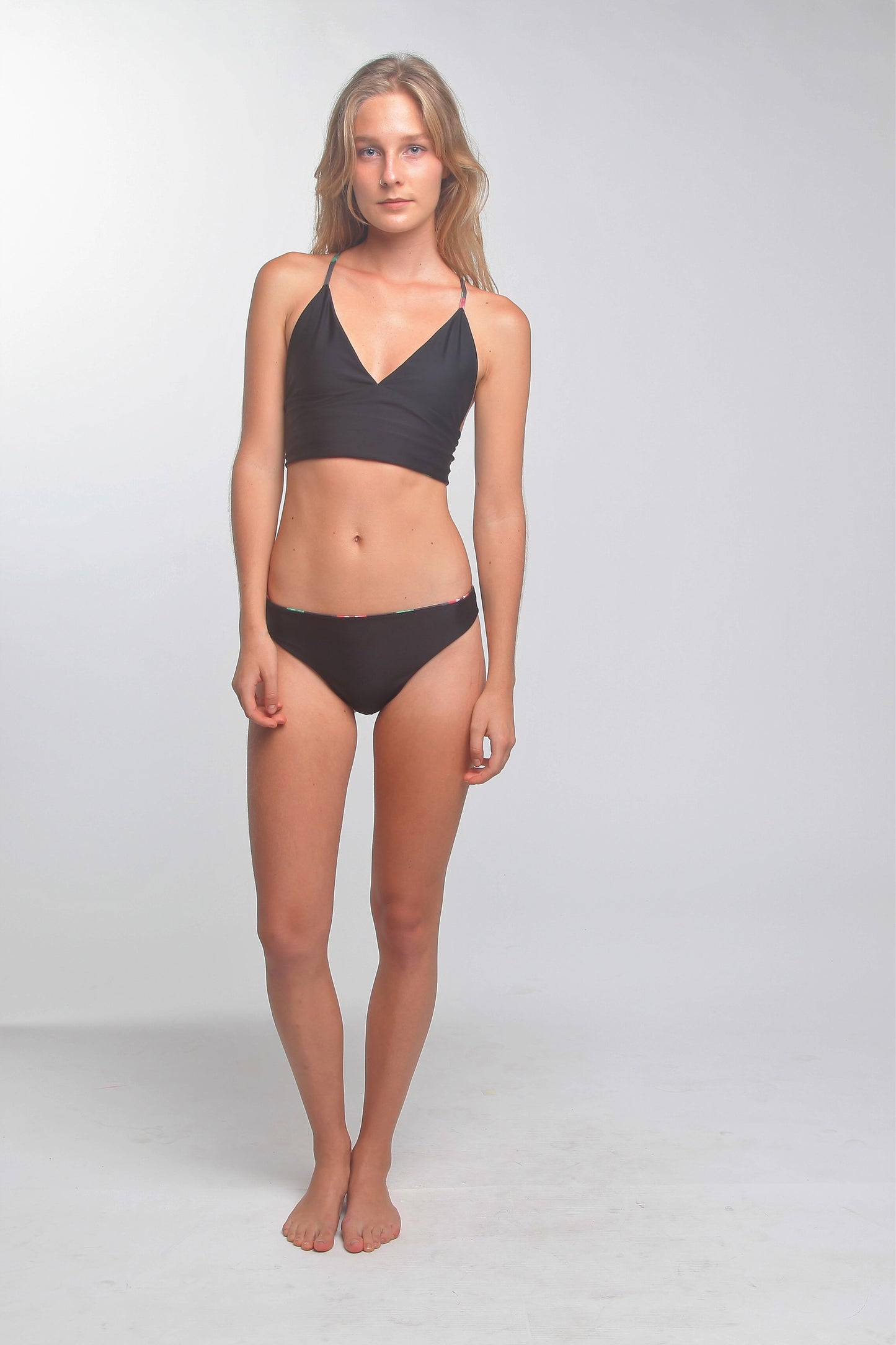 TIKIYOGI® Bali Hibiscus Mar Por Vida. Reversible Bikini Top